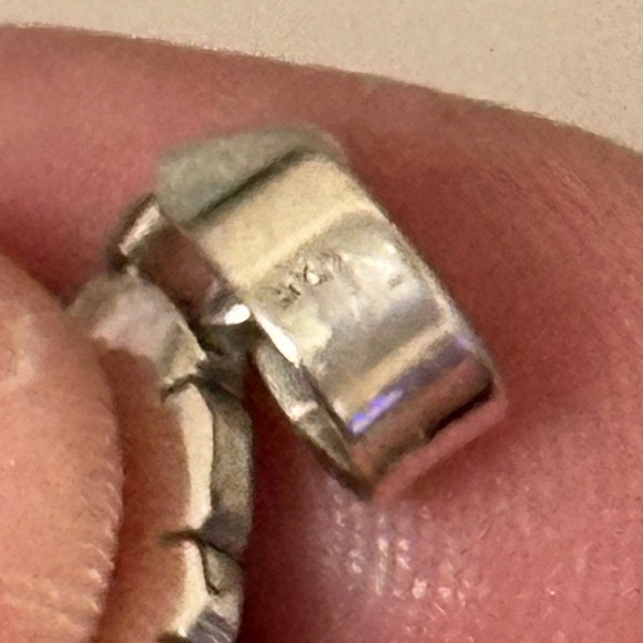 925 Sterling Silver Pink Conch Pendant w/Large Fancy Setting Navajo Crafted - Picture 9 of 14